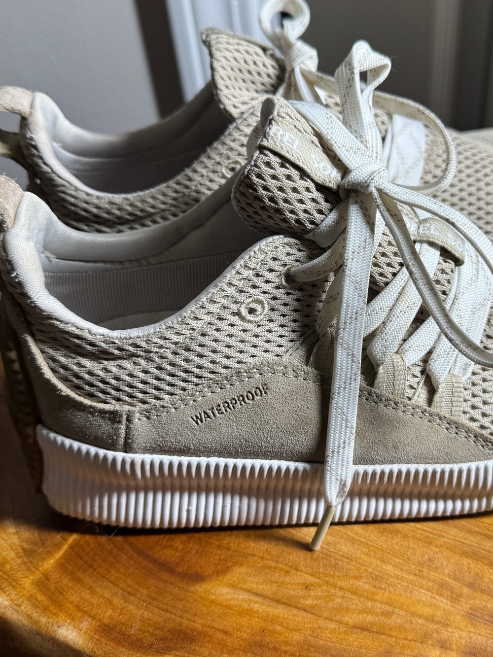 Sorel Women's Out 'N About Plus Waterproof Lace Sneakers Tan/White Mesh Sz. 6.5 - Picture 9 of 16